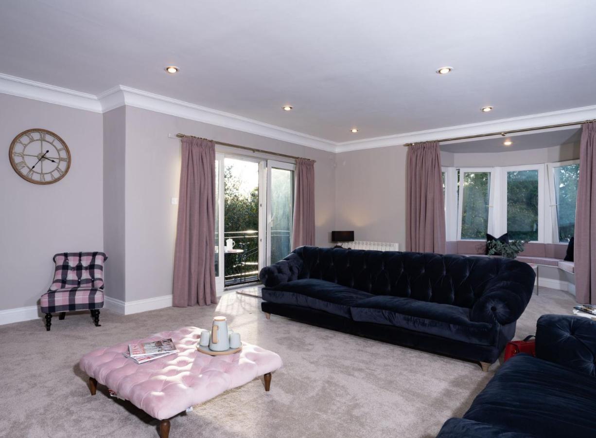 אמבלסייד Brand New - Contemporary - 2 Bedroom - 2 Bathroom - Spacious Apartment - Lake Views מראה חיצוני תמונה