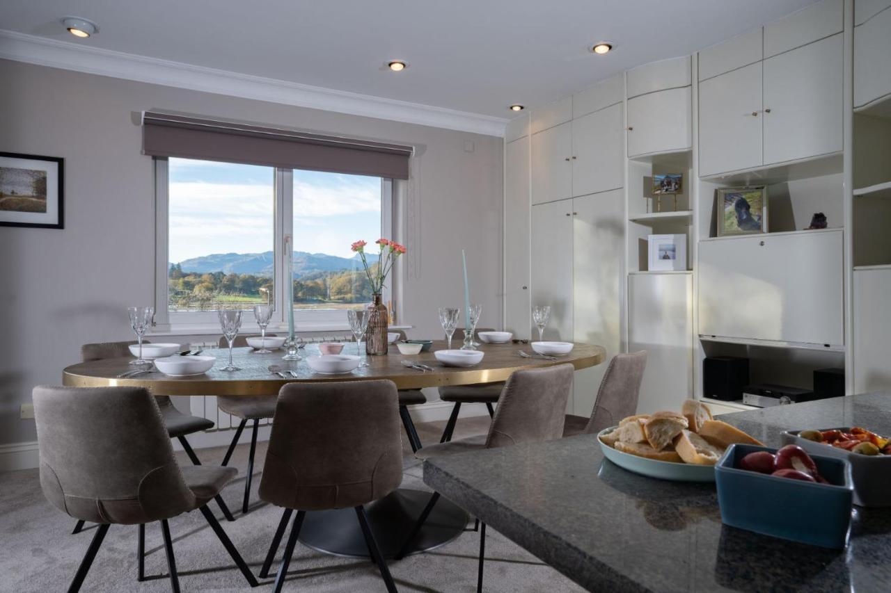 אמבלסייד Brand New - Contemporary - 2 Bedroom - 2 Bathroom - Spacious Apartment - Lake Views מראה חיצוני תמונה